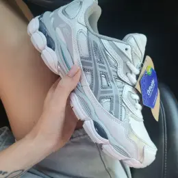 Кросівки Asics