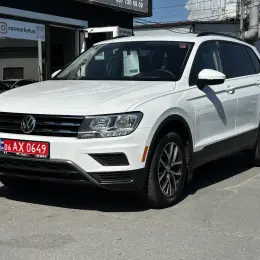 Volkswagen Tiguan 2021 2.0 л Бензин Передній привід Автомат Білий