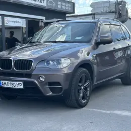BMW X5 2010 Дизель 3.0л Автомат Полный привод Коричневый