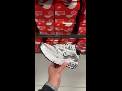 Жіночі кросівки Nike Air Zoom Fire