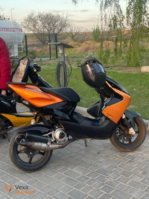 Yamaha Aerox скутер