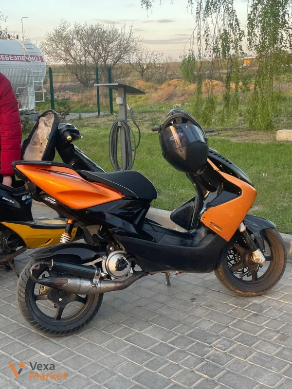 Yamaha Aerox скутер