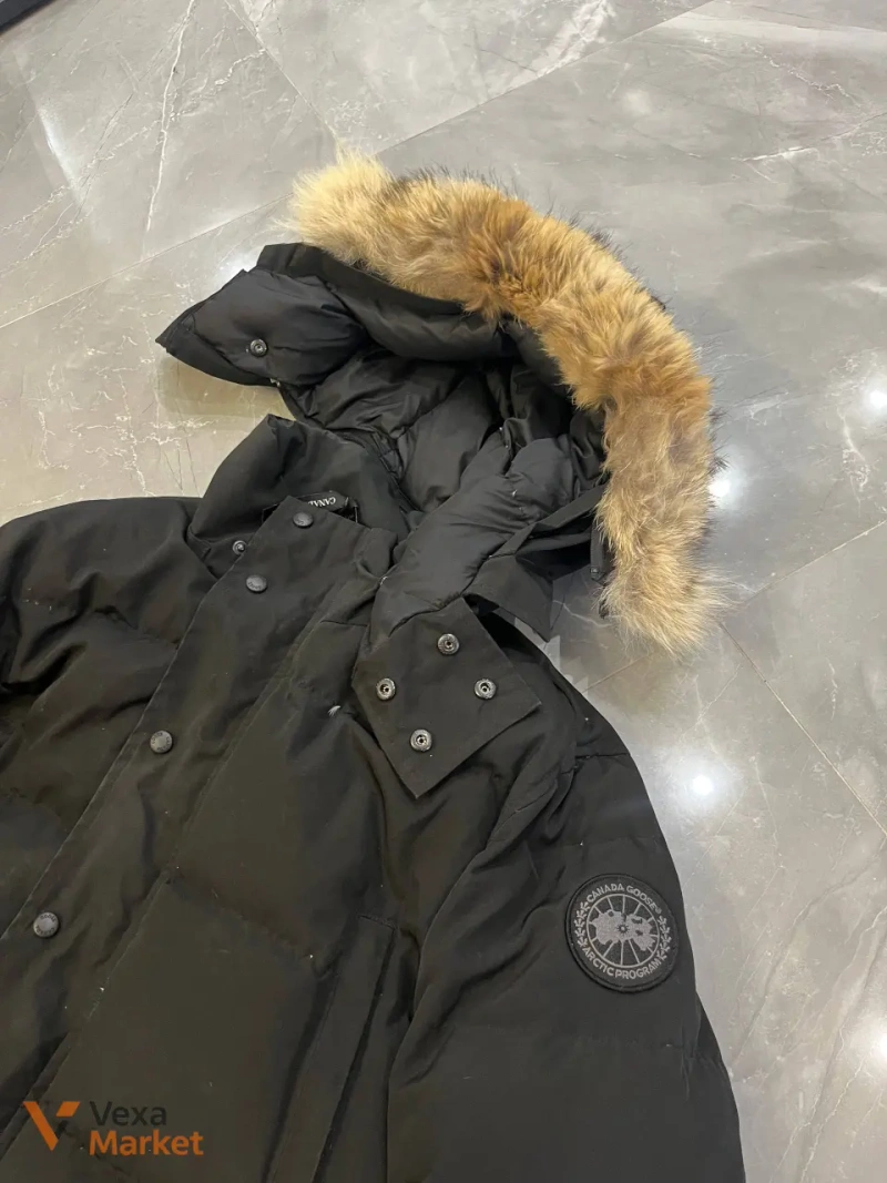 Canada Goose Black Label Верхній одяг — фото 2