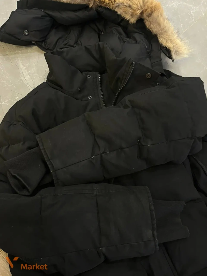 Canada Goose Black Label Верхній одяг — фото 6