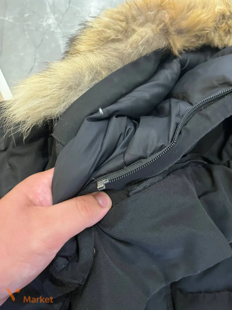 Canada Goose Black Label Верхній одяг — фото 7