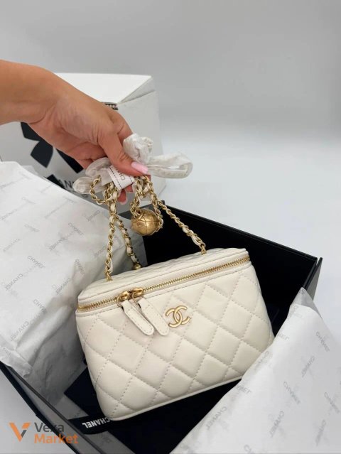 Chanel Mini Vanity Case Cream Lambskin