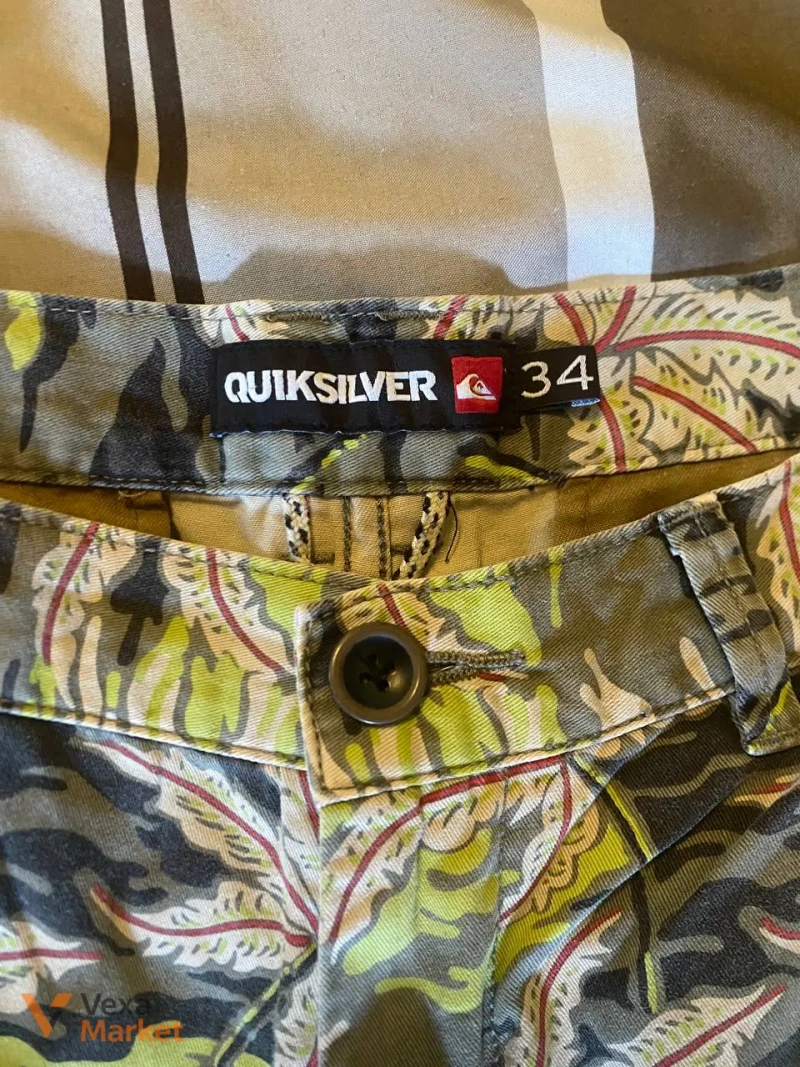 Чоловічі шорти Quiksilver Camo Palm Floral Shorts Розмір 34 / L — фото 2