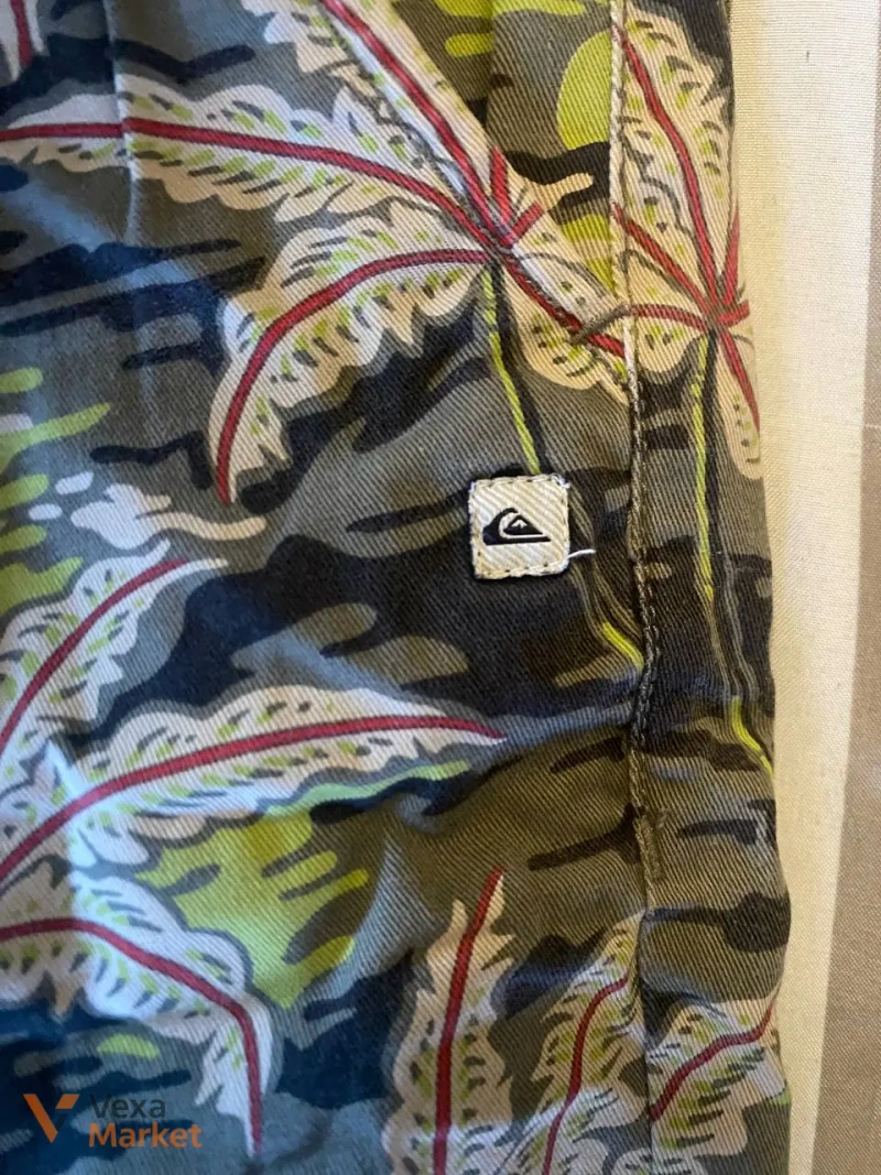 Чоловічі шорти Quiksilver Camo Palm Floral Shorts Розмір 34 / L — фото 3