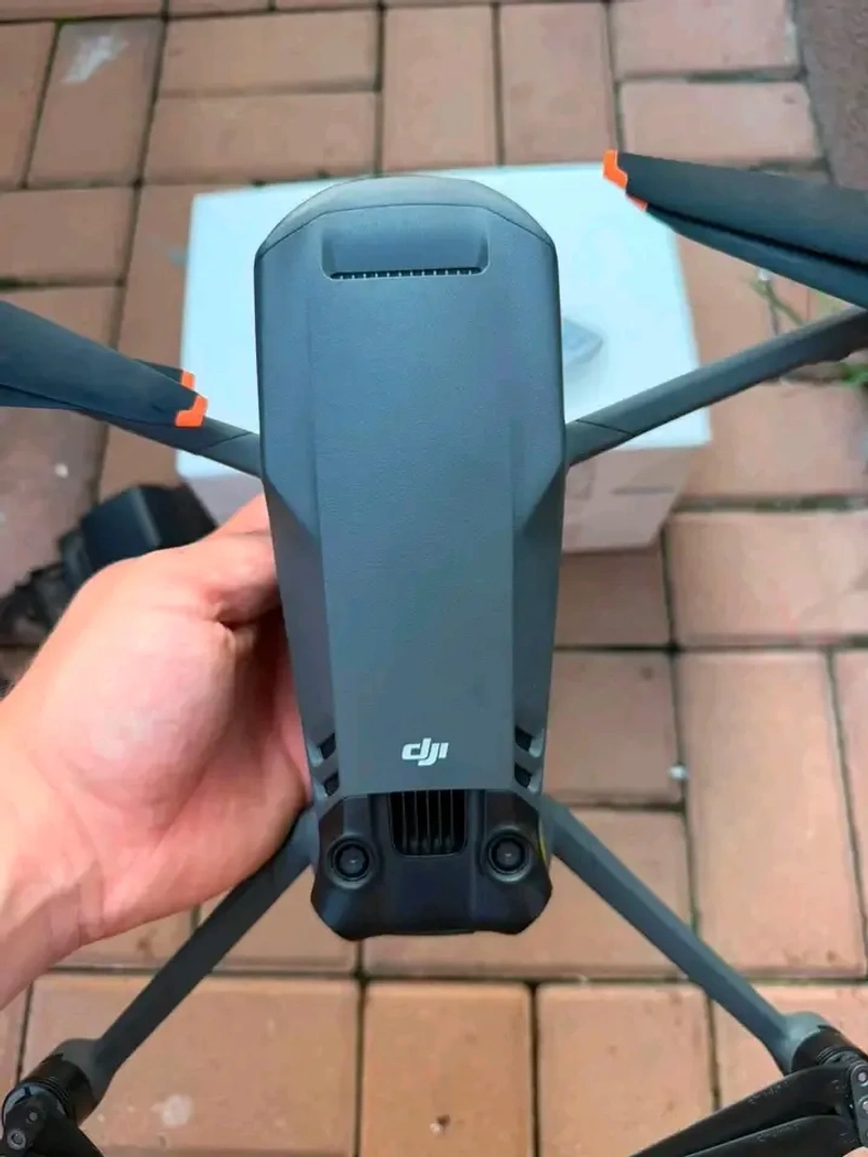 DJI Mavic 3 Pro дрон, налет 0 часов, отличное состояние — фото 4