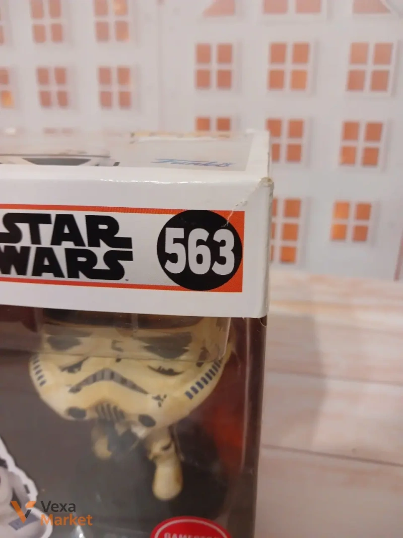 Фігурка Funko POP! Star Wars Mandalorian Remnant Stormtrooper 563 — фото 2