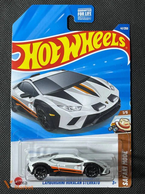 Hot Wheels Lamborghini Huracan Sterrato Safari Mode
