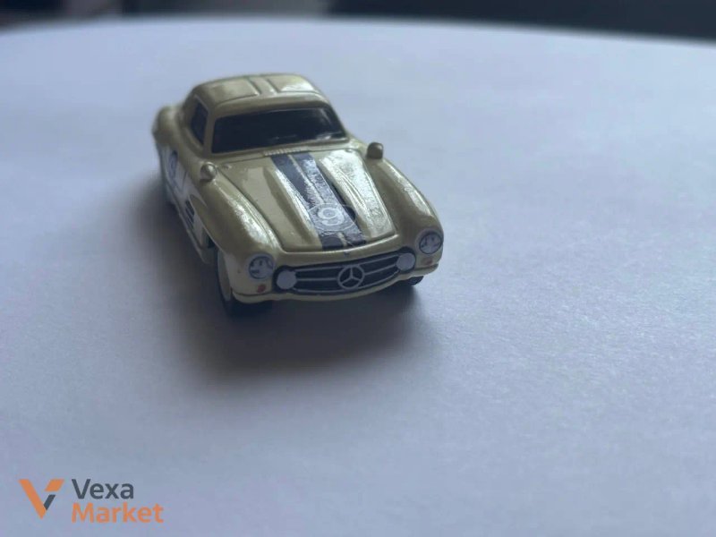 Hot Wheels Mercedes 300SL з діорами — фото 2