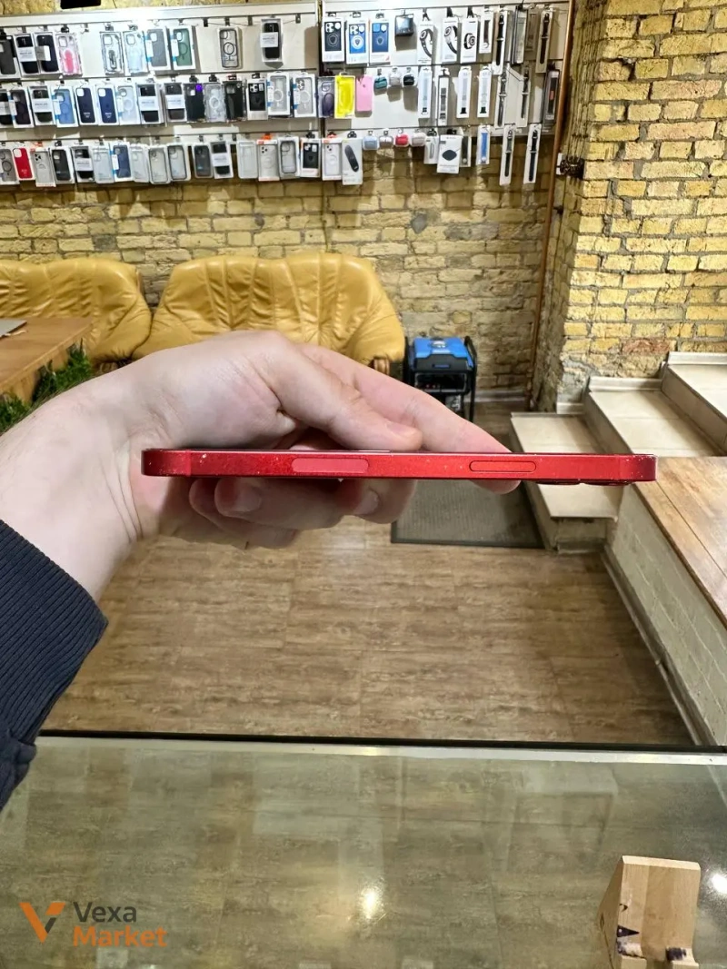 iPhone 12 128GB Red — фото 5