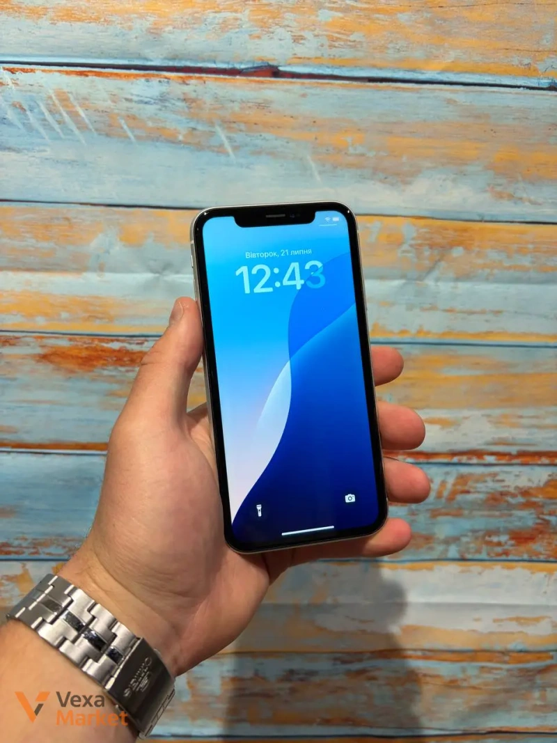 iPhone XR 64GB White — фото 2