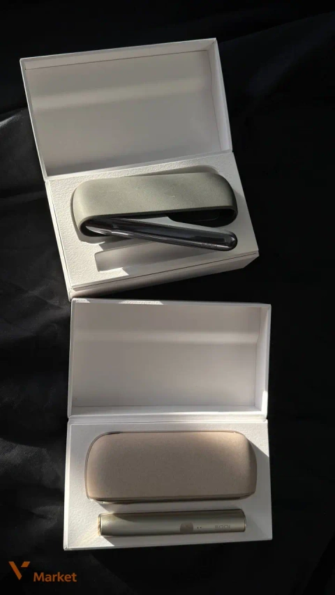 IQOS ILUMA золотий та графітовий