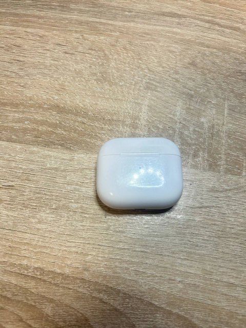 Кейс Apple Airpods A2897