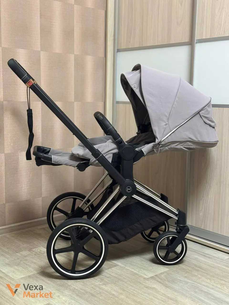 Коляска Cybex Priam Lux 2в1 чорна/сіра — фото 4