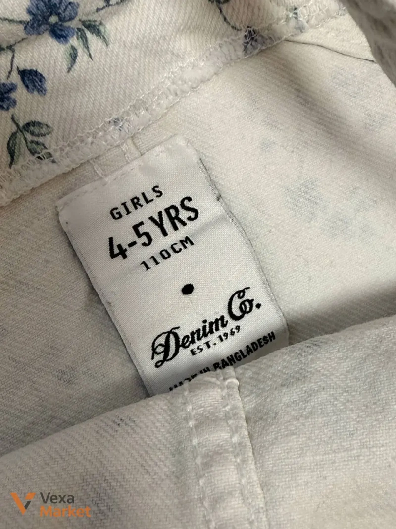 Комбинезон джинсовый для девочки Denim Co. на 4 года (110 см) — фото 2