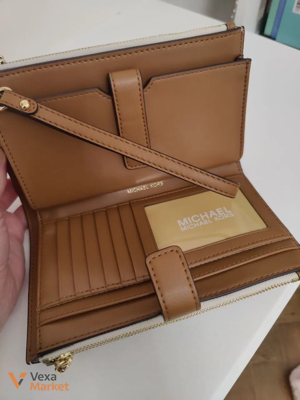 Кошелек MICHAEL Michael Kors бежевый — фото 3