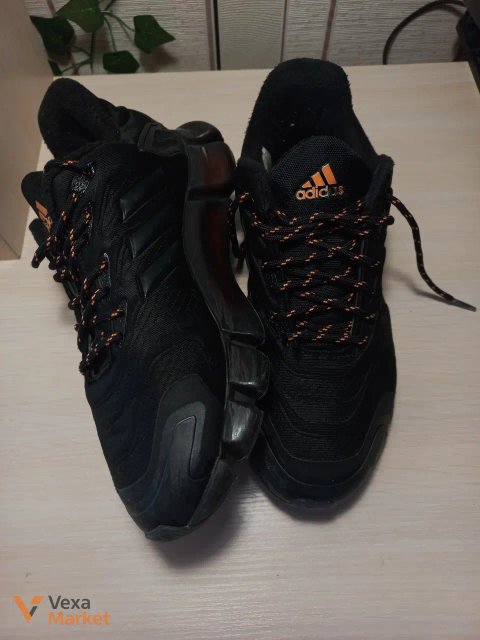 Кросівки Adidas осінь/зима, розмір 38