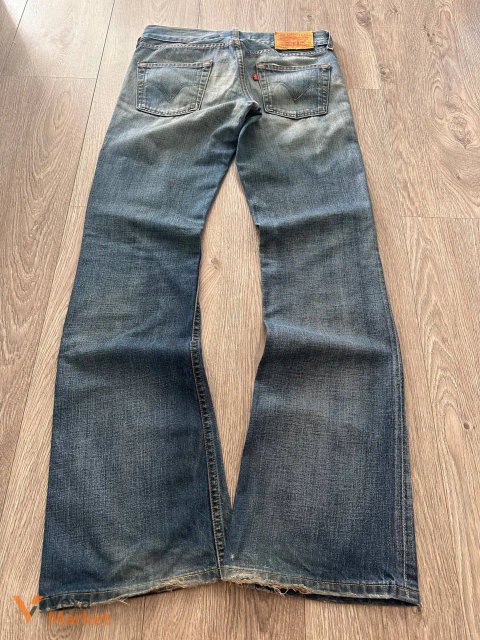 Levis bootcut jeans