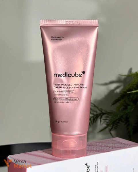 Medicube PDRN Pink Glutathione Capsule Cleansing Foam очищувальна пінка для обличчя 120 г