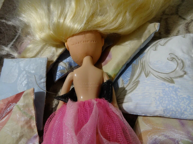 Оригинальная кукла Братц Хлоя (Bratz Cloe MGA 2010) в обуви — фото 4