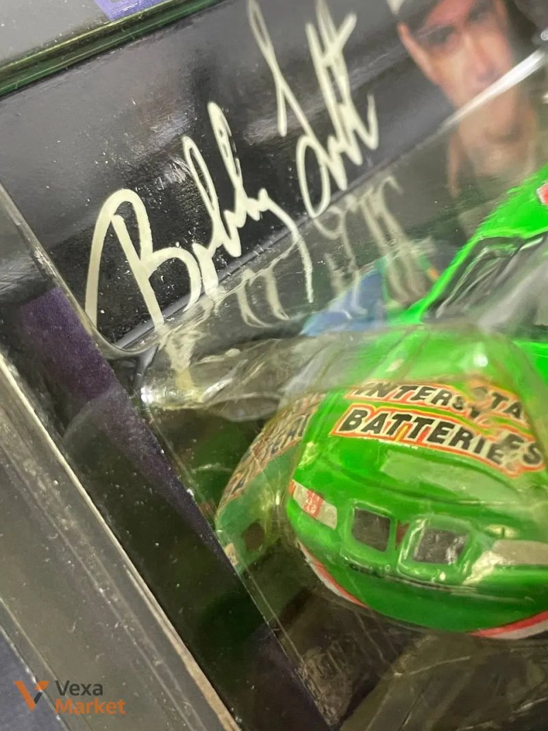 1997 Pontiac Grand Prix #18 Bobby Labonte Interstate Batteries Limited Edition 1:64 — фото 2