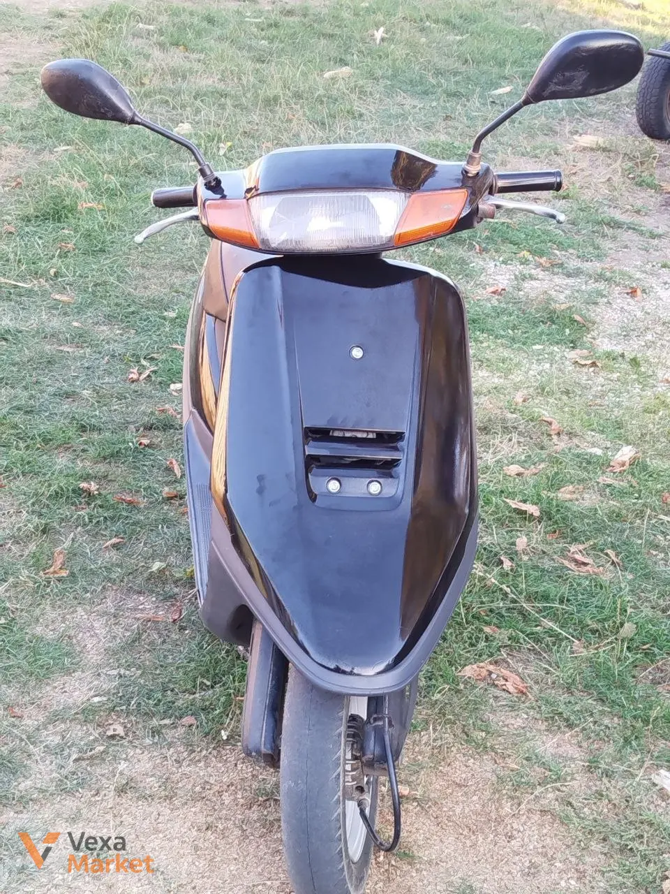 Розбір Honda Tact AF24: Полік, Сідушка, Клюв, Боковушки, Пластик під кермом, Карбюратор Motoforce 17.5, Впуск Motoforce, Кришка варіатора