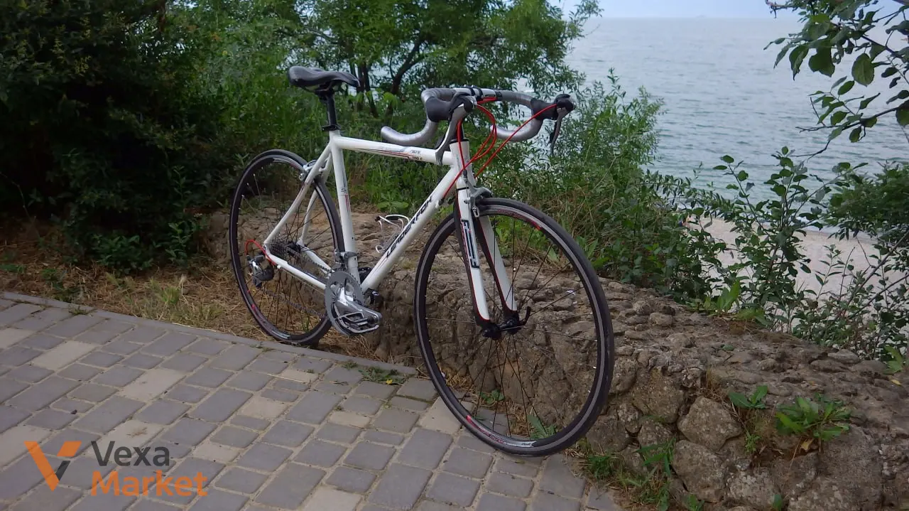 Шосейний велосипед LeaderFox Runner 700C, карбонова вилка Focus, Shimano Tiagra — фото 4