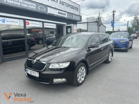 Skoda Superb II покоління 2012 Бензин 1.8 л. Коричневий