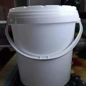 Ведро пищевое с крышкой.