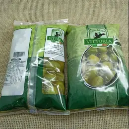 Оливки з кісточкою Vittoria Італія 850г