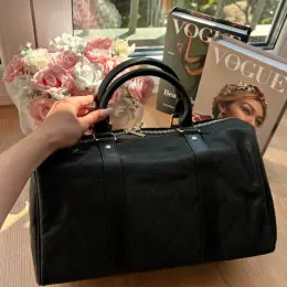 Дорожная сумка Chanel черная