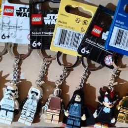 Оригінальні Lego брелки