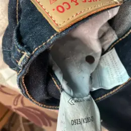 Штаны Levi Strauss & Co.