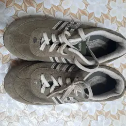 Жіночі кросівки Skechers 36 розмір