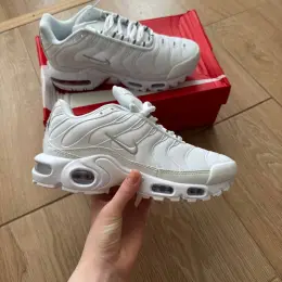Кросівки Nike Air Max TN білі, розмір 36