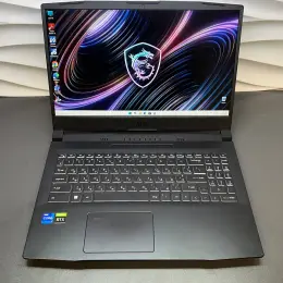 MSI Workstation 15 Core i7 11800H, 16Gb RAM, 500Gb SSD, Nvidia RTX A2000