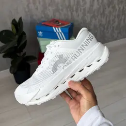 Кросівки ON Cloudtilt Cloudrunner White