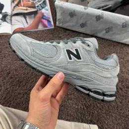 New Balance 2002r Dark Grey