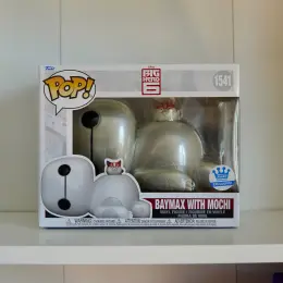 Фигурка Funko Pop! Baymax with Mochi