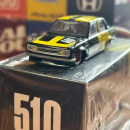 Модель машинки Kaido House x Mini GT Datsun Street Racing 510 V2