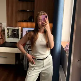 Топ Chanel білий