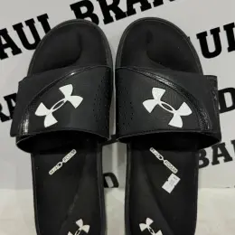 Шльопанці Under Armour розмір 46