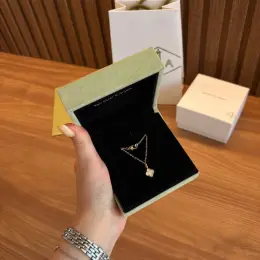 Кольє Van Cleef & Arpels