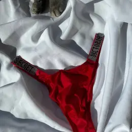 Трусики Victoria's Secret красные размер XS