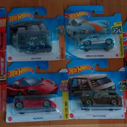 Колекційні машинки Hot Wheels та Matchbox