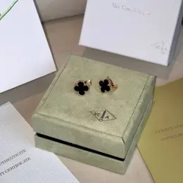 Van Cleef & Arpels Vintage Alhambra серьги Оникс K18 Желтое золото