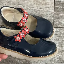 Лаковані туфлі Clarks розмір 23